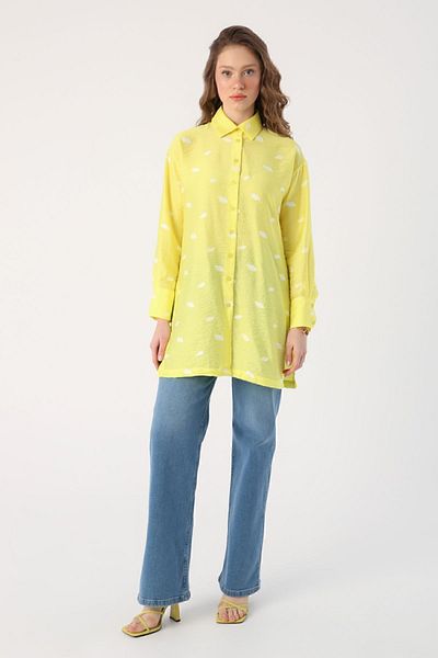 ALLDAY Gelbe Oversize-Hemdtunika mit Schlitz und Muster