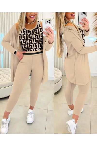 Femella Women Fashion Cream Colored Long Sleeve Crepe Women's Office Set - Labyrinth Pattern Winter Wear