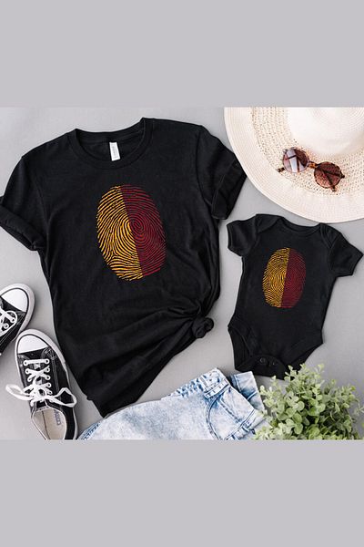 Tshirthane Κίτρινο κόκκινο δακτυλικό αποτύπωμα - Πατέρας γιος κορίτσι Τιμή ΕΝΑ ΠΡΟΪΟΝΤΟΣ, Προσθέστε τουλάχιστον 2 στο καλάθι για να κάνετε συνδυασμό