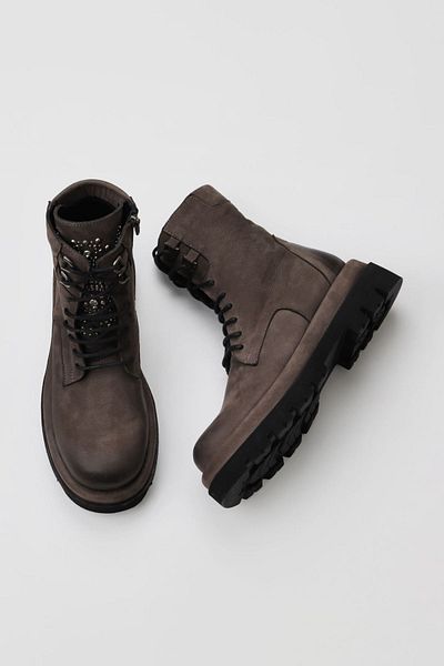 Bueno Shoes Γκρι γυναικείες μπότες Nubuck με σφήνα τακούνι - 01wv1000