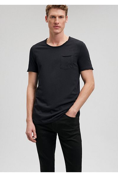 Mavi Schwarzes tailliertes T-Shirt - Nähte und Taschendetails, taillierter Schnitt062772-26341