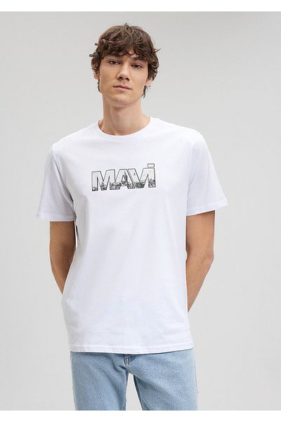 Mavi Weißes T-Shirt mit Logo-Print, reguläre Passform / normaler Schnitt 0610948-620