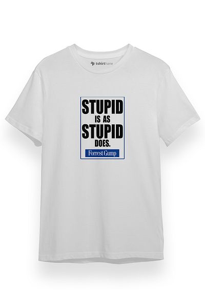Tshirthane Forrest Gump Το Στολικό είναι όσο Στολικό Κάνει Λευκό κοντομάνικο ανδρικό μπλουζάκι