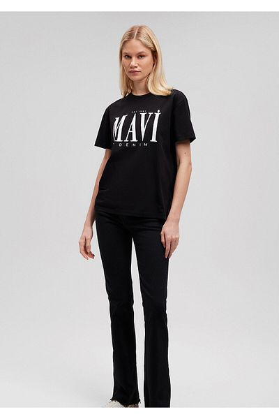 Mavi Schwarzes T-Shirt mit Logo-Aufdruck Regular Fit / Regular Fit1611990-900