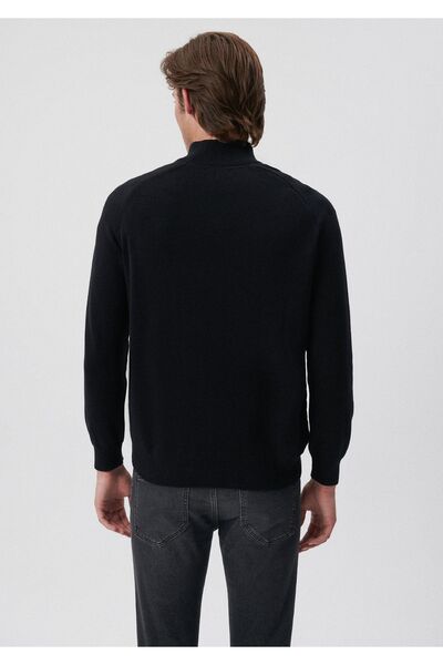 Mavi Dik Yaka Siyah Kazak Regular Fit / Normal Kesim 0710116-900