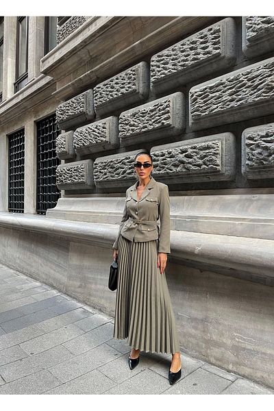 Rabury Butik Elizabeth Gold - Belted Blazer Jacket and Pleated Long Skirt Set