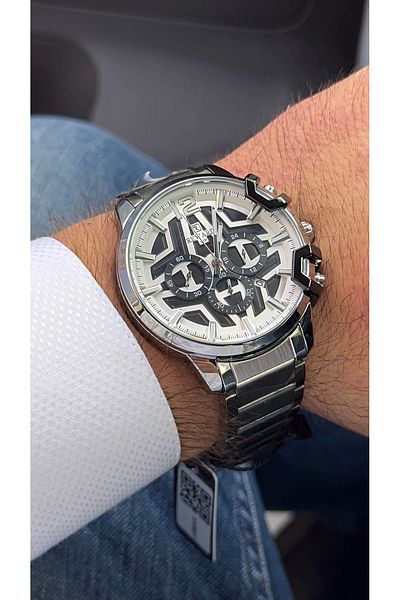 Reward Brand Wristwatch