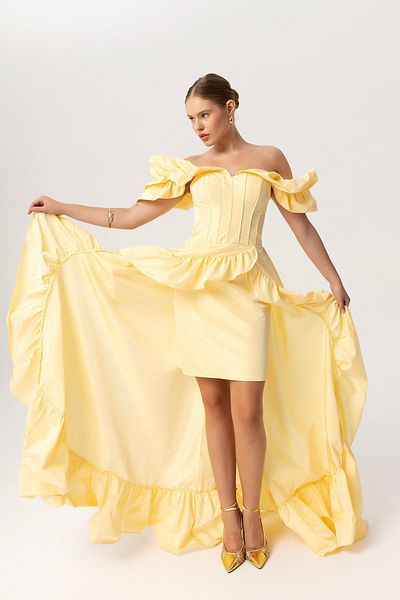 Sarı Etiket Low Sling Evening Dress with Train
