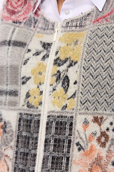 Desen Triko Women's Crew Neck Patchwork Vest Bone