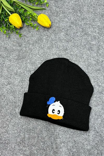 MYADA Черна плетена детска шапка Dafiduck - с аксесоари
