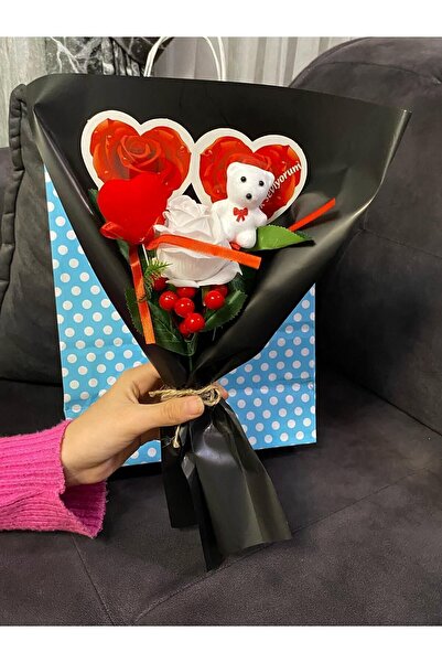 Teknoloji group SEVGİLİLER GÜNÜNE KOKİNALI AYICIKLI GÜLLÜ BUKET