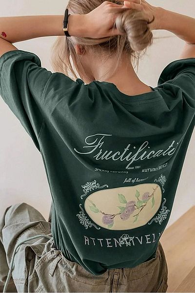 uyguntarz Grünes Unisex-T-Shirt mit Fructification-Aufdruck