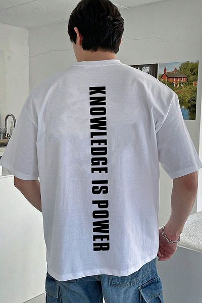 uyguntarz Μπλουζάκι Unisex Knowledge is Power Printed Design