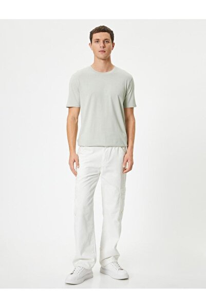 Koton Ανδρικό μπλουζάκι με λεπτή εφαρμογή