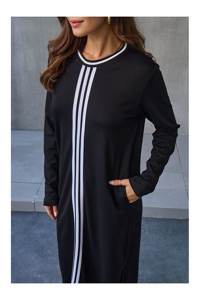 Elif Özbey Butik Rochie de bază neagră - cu dungi în față și fante laterale