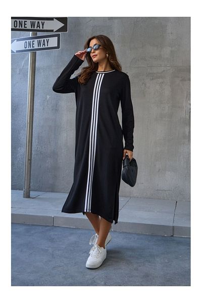 Elif Özbey Butik Rochie de bază neagră - cu dungi în față și fante laterale