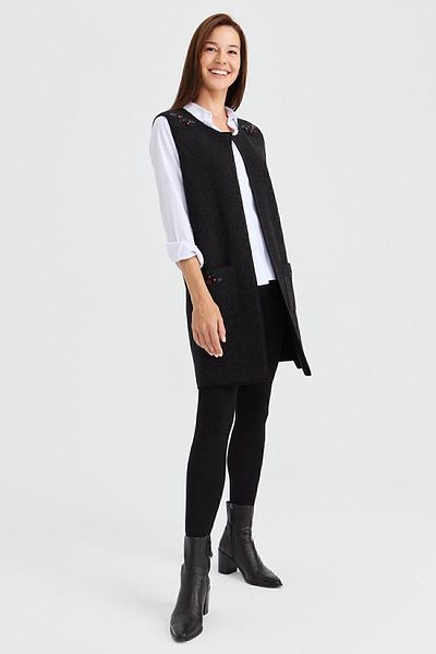 Desen Triko Women's Crew Neck Shoulder and Pocket Felt Embroidered Wool Vest Black