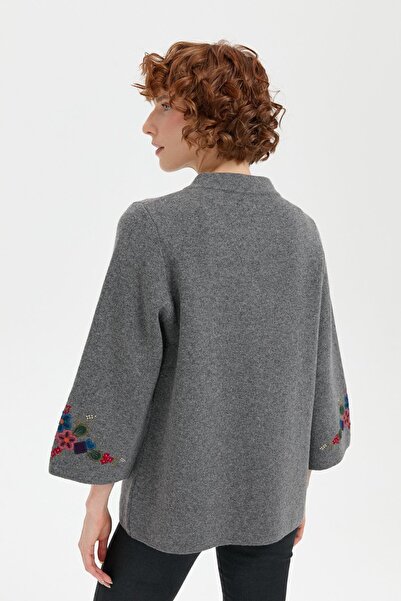 Desen Triko Women's Smoked Wool Jacket - Stand Collar and Embroidered Sleeve