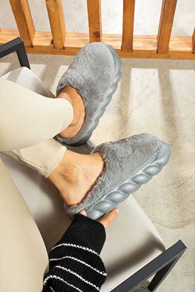 Friend & Trend Kürklü Kalın Taban Pofuduk Kışlık Kadın Terlik FT166