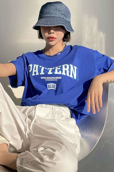 uyguntarz Μπλουζάκι Unisex με μοτίβο μπλε εμπριμέ
