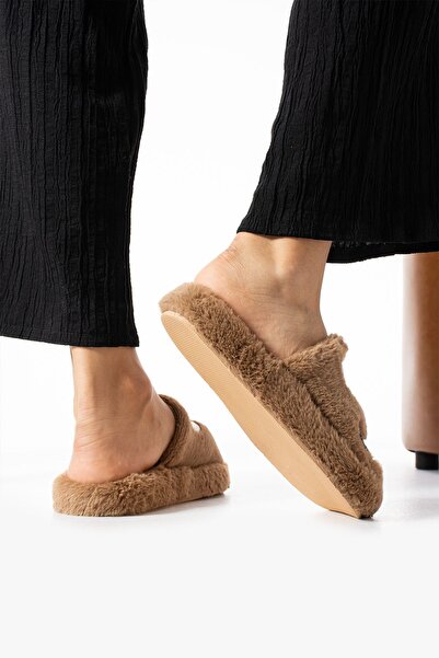 ALMİNA Fashion Smiling Face Plush Fluffy Women's Home Slippers - Silent Sole Dowry Slippers