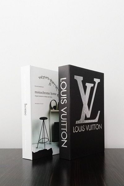 ndukkan 2-Piece Monochrome Book Box Appearance - Black Silver Themed Decorative Home Set