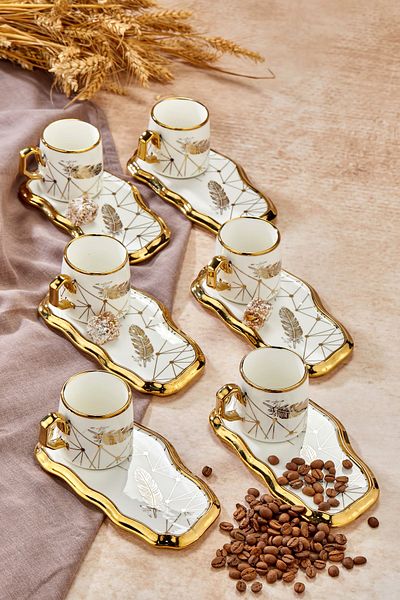 Vadi Carmen 6-Person Porcelain and Presentation Coffee Cup Set - Gold Detailed Feather Pattern