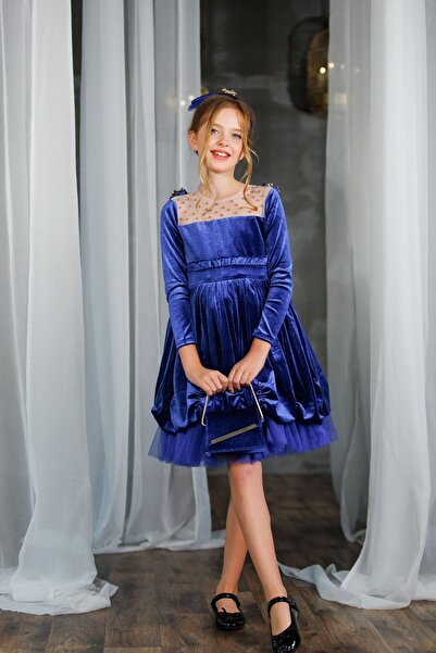 Ribbon kids Rochie din catifea cu glugă cu mânecă lungă + cataramă + geantă pentru fetiță