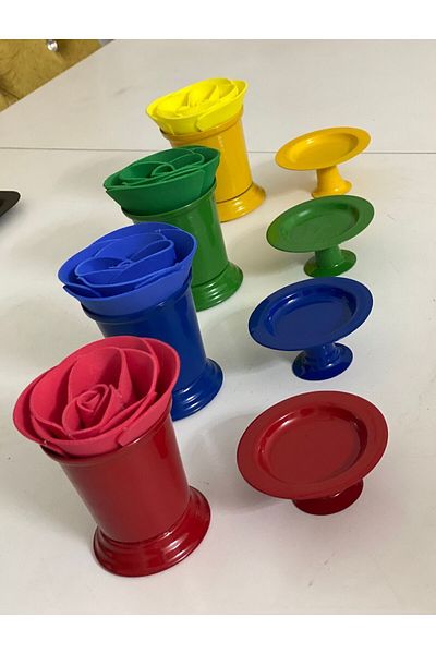 Elzem 4-PIECE COLOR ROSE BUCKET AND MAKARONET RED YELLOW BLUE GREEN