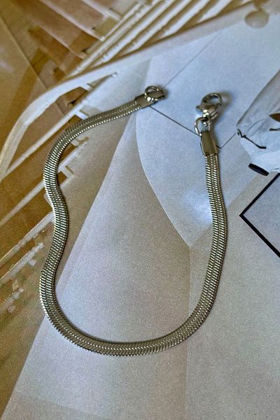 Trendy Butik سوار إيطالي فضي اللون من الفولاذ