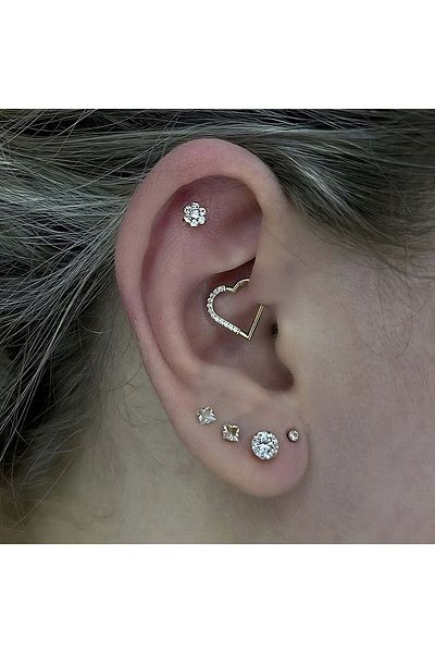 Janset Titanium Heart Model - Right Ear Piercing - F136 Model Number