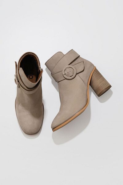 Bueno Shoes 01wr5500 Μοντέλο Μπεζ Nubuck Γυναικείες μπότες με τακούνι
