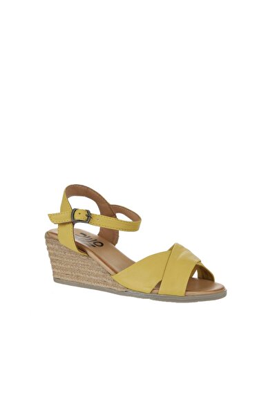 Bueno Shoes Sarı Deri Kadın Dolgu Topuklu Espadril Sandalet 01ws11100
