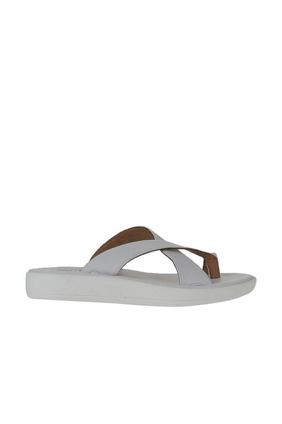 Bueno Shoes Beyaz Kırık Deri Kadın Parmak Arası Terlik 01wy2308