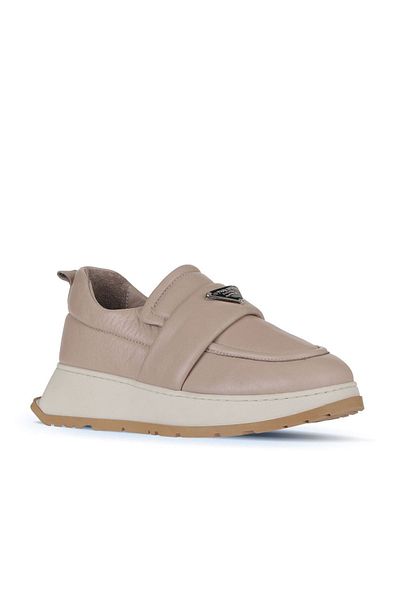Bueno Shoes Дамски обувки с клиновиден ток от норка - 01wa7401302