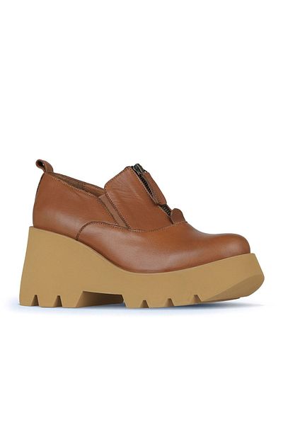 Bueno Shoes Дамски кожени обувки на танкетка - кафяви 01wz8401