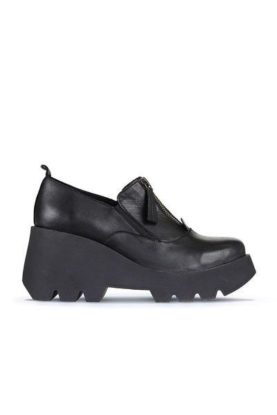 Bueno Shoes حذاء نسائي من الجلد الأسود بكعب ويدج - 01wz8401
