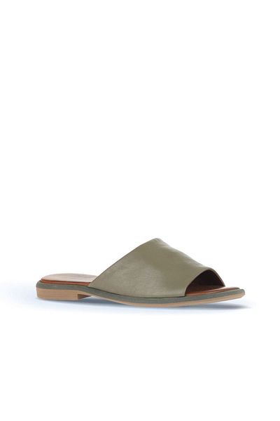 Bueno Shoes Γυναικείες φλατ παντόφλες από δέρμα χακί - 01wa3602