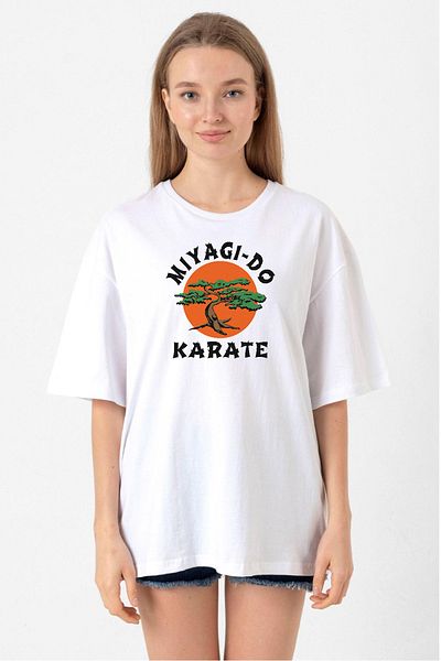 Tshirthane Cobra Kai Miyagi Do Karate White Women's Oversize T-shirt