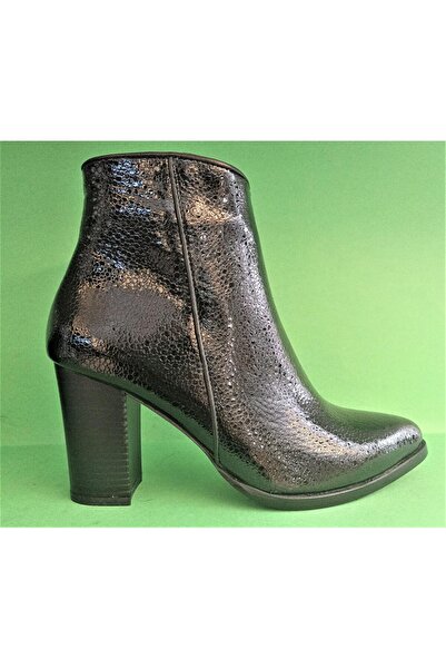 Venüs 2128235 k Γυναικείες μπότες με τακούνι από γνήσιο λουστρίνι Classic