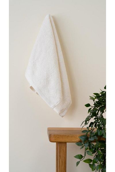 Bluenity Πετσέτα μπάνιου επισκεπτών Harem Cream Colored 100% Natural Cotton - 30x50 cm
