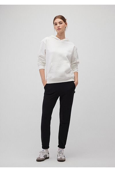 Mavi Schwarze Basic-Jogginghose 1600823-900