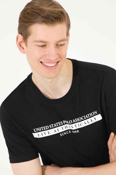 U.S. Polo Assn. تي شيرت أسود برقبة دائرية للرجال 50263284-vr046