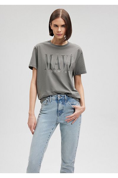 Mavi Graues T-Shirt mit Logo-Print, normale Passform / normaler Schnitt 1611990-70122