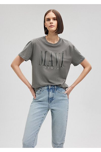 Mavi Graues T-Shirt mit Logo-Print, normale Passform / normaler Schnitt 1611990-70122