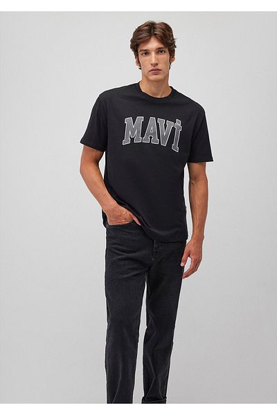 Mavi Schwarzes T-Shirt mit Logo-Print, lockere Passform 0611711-900