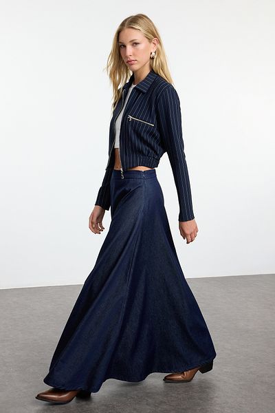 Trendyol Collection Джинсова спідниця максі з високою талією темно-синього кольору TWOAW25ET00103