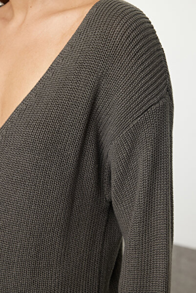 Trendyol Collection Antracit - széles szabású, fenntartható alap kötöttáru pulóver TWOAW25KZ00310