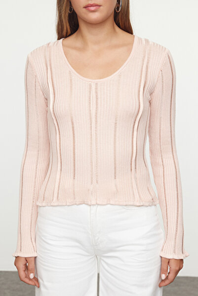 Trendyol Collection Sweter z dzianiny premium w kolorze pudrowym - TWOAW25KZ00352