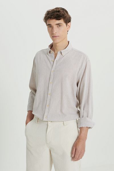 ALTINYILDIZ CLASSICS Beige Comfort Fit Leinen-Sommerhemd – bequeme Passform, geknöpfter Kragen